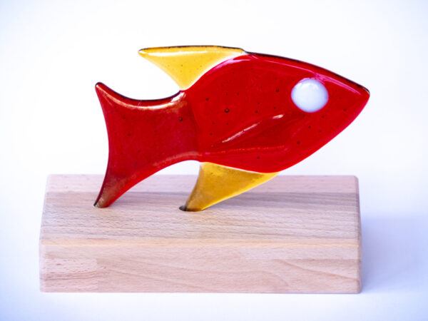 Fisch auf Holz